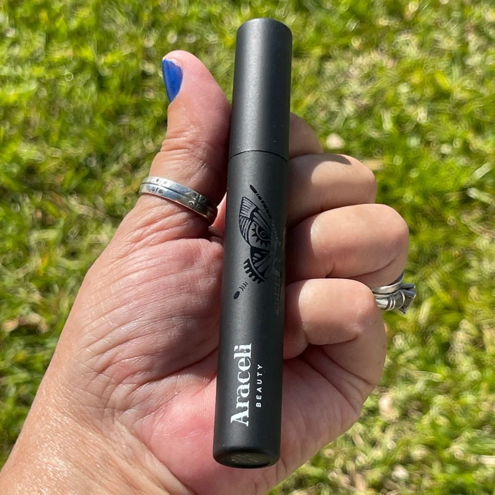 ARACELI BEAUTY Monarca Mascara w/Avocado Oil Volumizing In Black